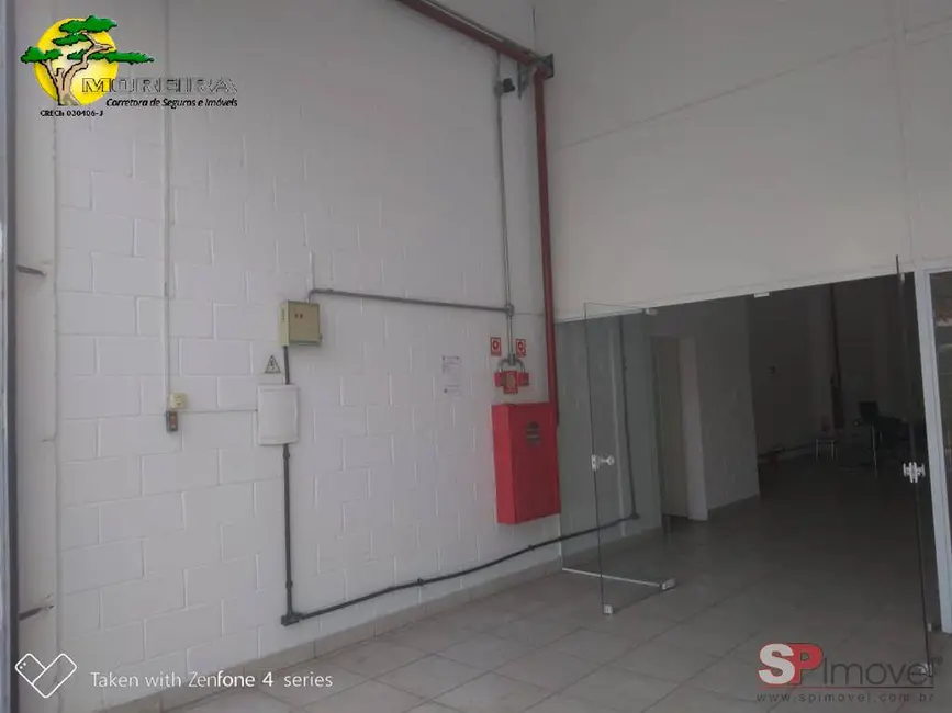 Foto 6 de Sala Comercial à venda, 800m2 em Cidade Soberana, Guarulhos - SP