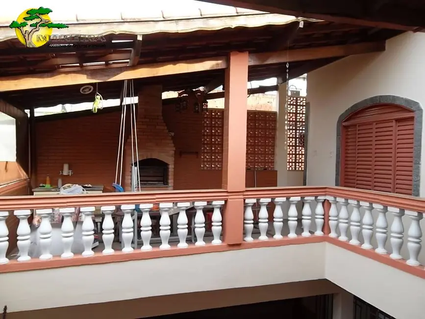 Foto 1 de Sobrado com 3 quartos à venda, 210m2 em Vila Santa Terezinha (Zona Norte), São Paulo - SP