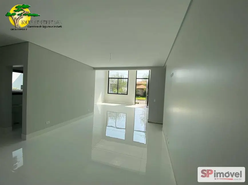 Casa de Condomínio com 4 quartos à venda, 249m2 em Condomínio Residencial Shamballa II, Atibaia - SP - imagem 4 Foto 4 de Casa de Condomínio com 4 quartos à venda, 249m2 em Condomínio Residencial Shamballa II, Atibaia - SP