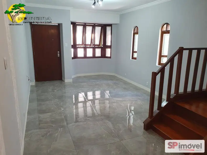 Sobrado com 3 quartos para alugar, 200m2 em Santana, São Paulo - SP - imagem 1 Foto 1 de Sobrado com 3 quartos para alugar, 200m2 em Santana, São Paulo - SP