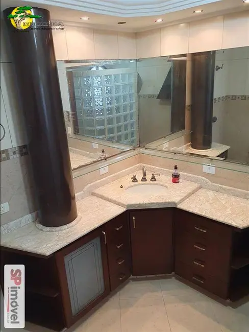 Sobrado com 3 quartos para alugar, 200m2 em Santana, São Paulo - SP - imagem 6 Foto 6 de Sobrado com 3 quartos para alugar, 200m2 em Santana, São Paulo - SP