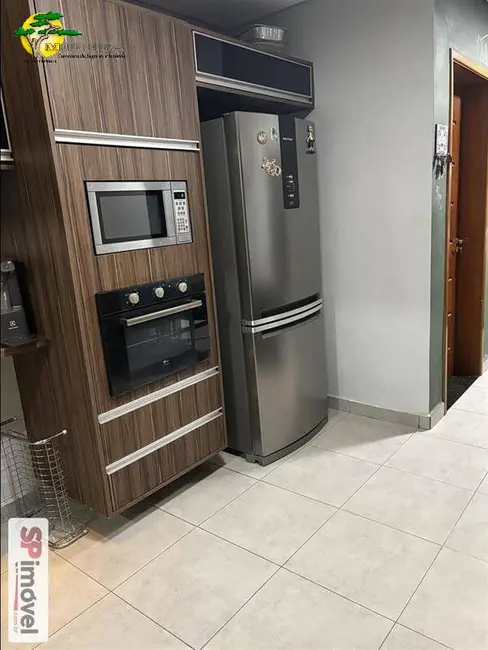 Foto 5 de Sobrado com 3 quartos para alugar, 220m2 em Vila Pedra Branca, São Paulo - SP