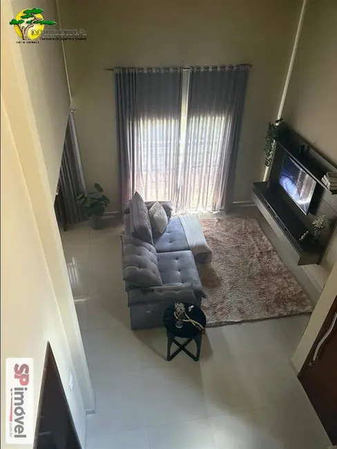 Foto 2 de Sobrado com 3 quartos para alugar, 220m2 em Vila Pedra Branca, São Paulo - SP