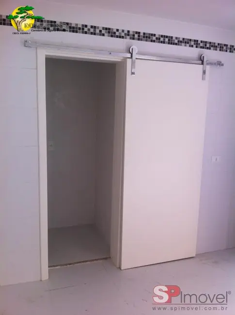 Foto 4 de Casa de Condomínio com 3 quartos à venda, 268m2 em Chora Menino, São Paulo - SP