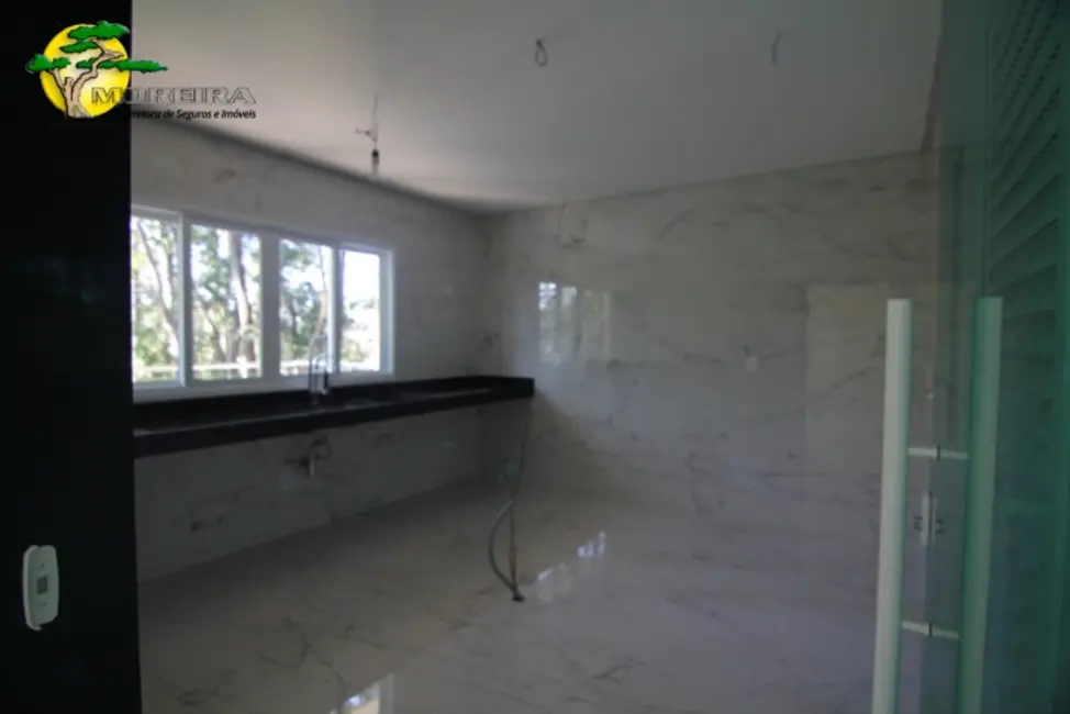 Casa com 5 quartos à venda, 340m2 em Tremembé, São Paulo - SP - imagem 4 Foto 4 de Casa com 5 quartos à venda, 340m2 em Tremembé, São Paulo - SP