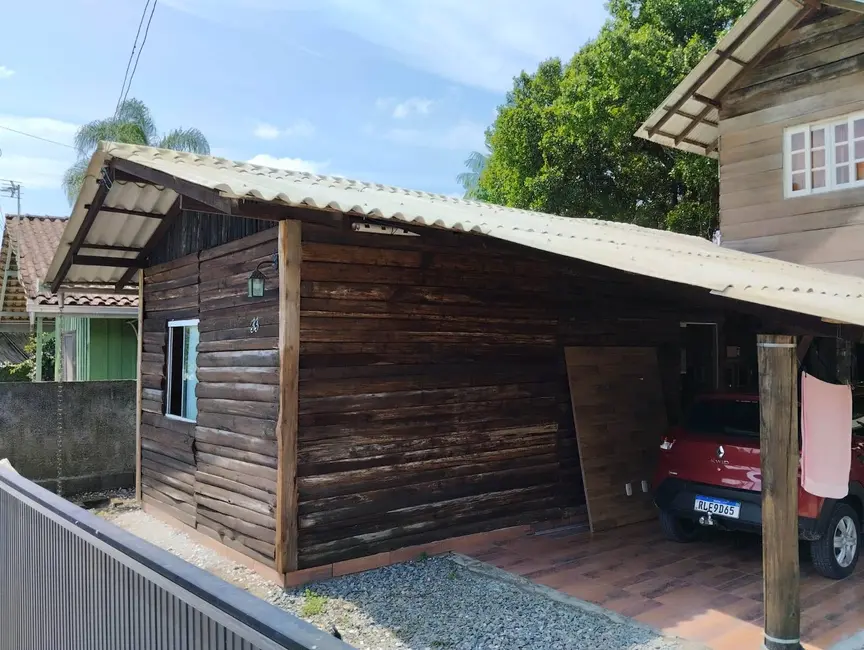 Foto 3 de Chácara à venda, 384m2 em Balneario Barra Do Sul - SC