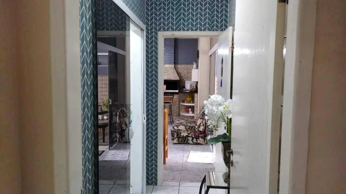 Casa com 3 quartos à venda em Balneario Barra Do Sul - SC - imagem 9 Foto 9 de Casa com 3 quartos à venda em Balneario Barra Do Sul - SC