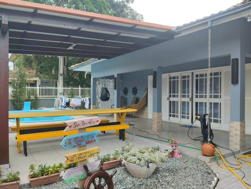 Foto 2 de Casa com 3 quartos à venda em Balneario Barra Do Sul - SC