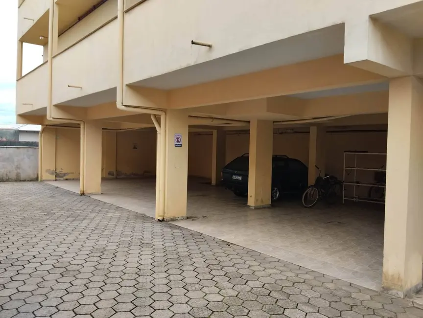Kitnet com 15 quartos à venda, 50m2 em Centro, Balneario Barra Do Sul - SC - imagem 6 Foto 6 de Kitnet com 15 quartos à venda, 50m2 em Centro, Balneario Barra Do Sul - SC