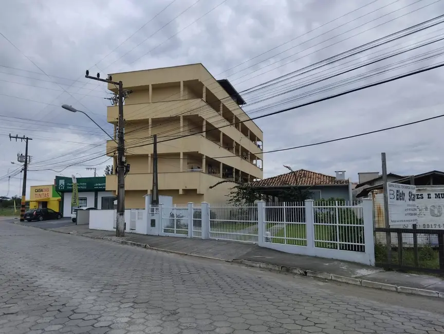 Kitnet com 15 quartos à venda, 50m2 em Centro, Balneario Barra Do Sul - SC - imagem 4 Foto 4 de Kitnet com 15 quartos à venda, 50m2 em Centro, Balneario Barra Do Sul - SC