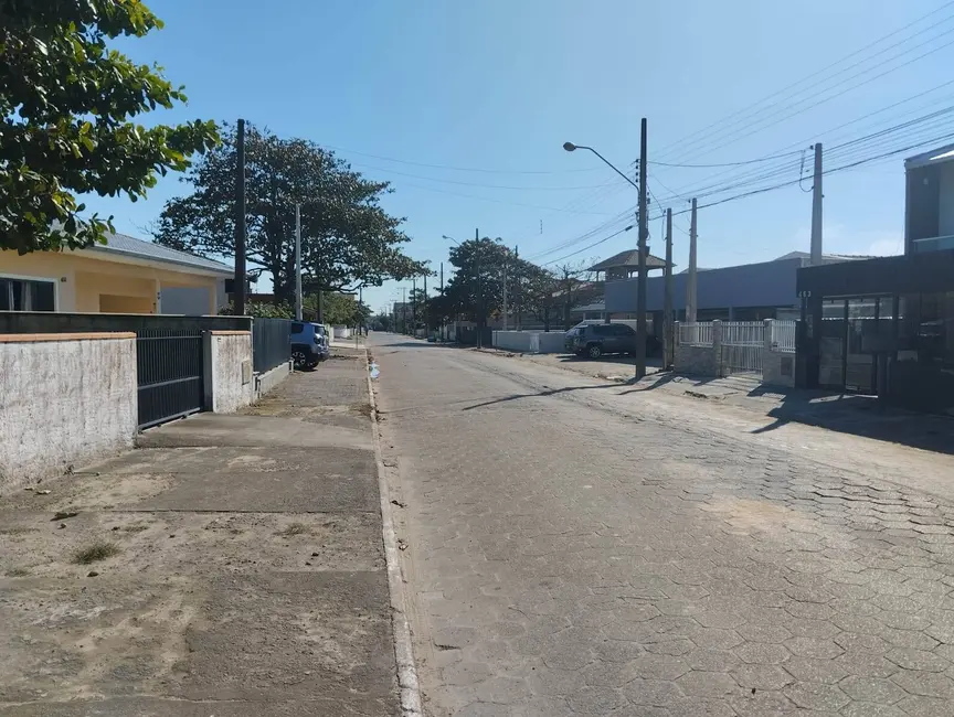 Foto 2 de Casa com 4 quartos à venda, 500m2 em Centro, Balneario Barra Do Sul - SC