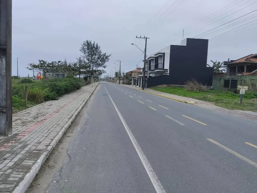 Foto 2 de Terreno / Lote à venda, 350m2 em Balneario Barra Do Sul - SC