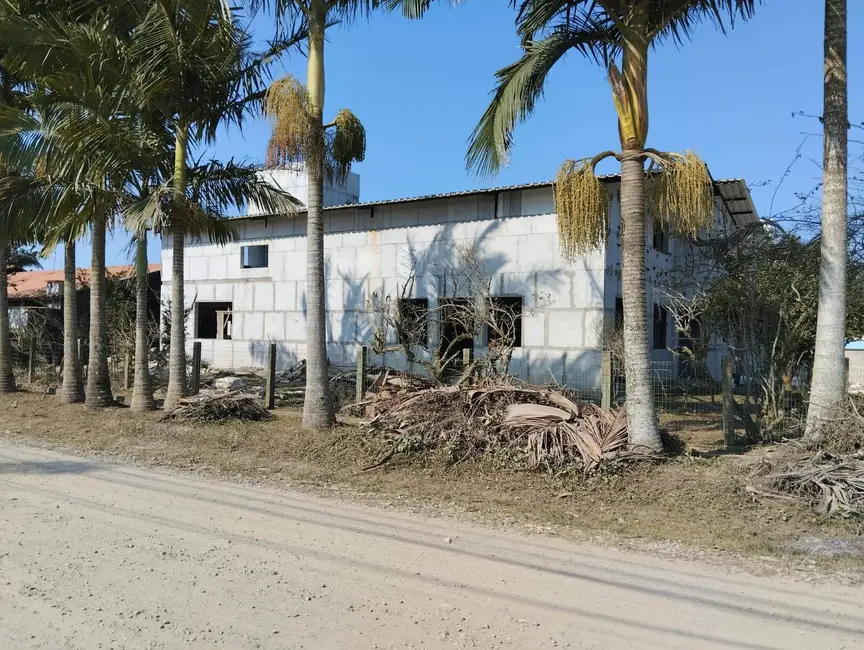 Foto 3 de Casa com 3 quartos à venda, 355m2 em Balneario Barra Do Sul - SC