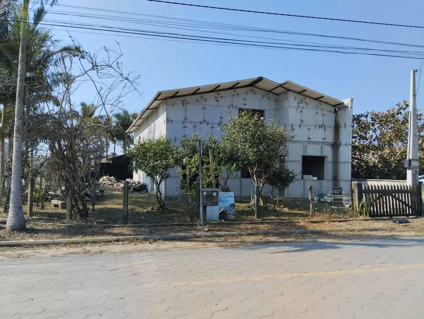 Foto 4 de Casa com 3 quartos à venda, 355m2 em Balneario Barra Do Sul - SC