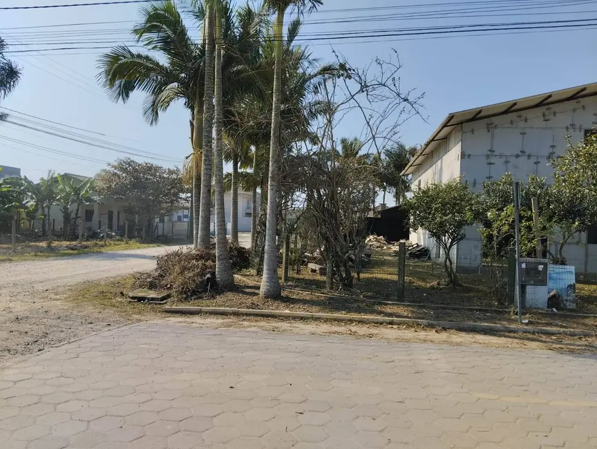 Foto 6 de Casa com 3 quartos à venda, 355m2 em Balneario Barra Do Sul - SC