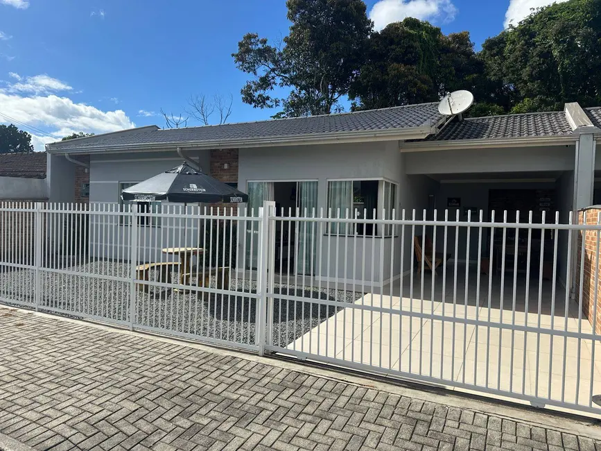Foto 2 de Casa com 3 quartos à venda, 177m2 em Balneario Barra Do Sul - SC