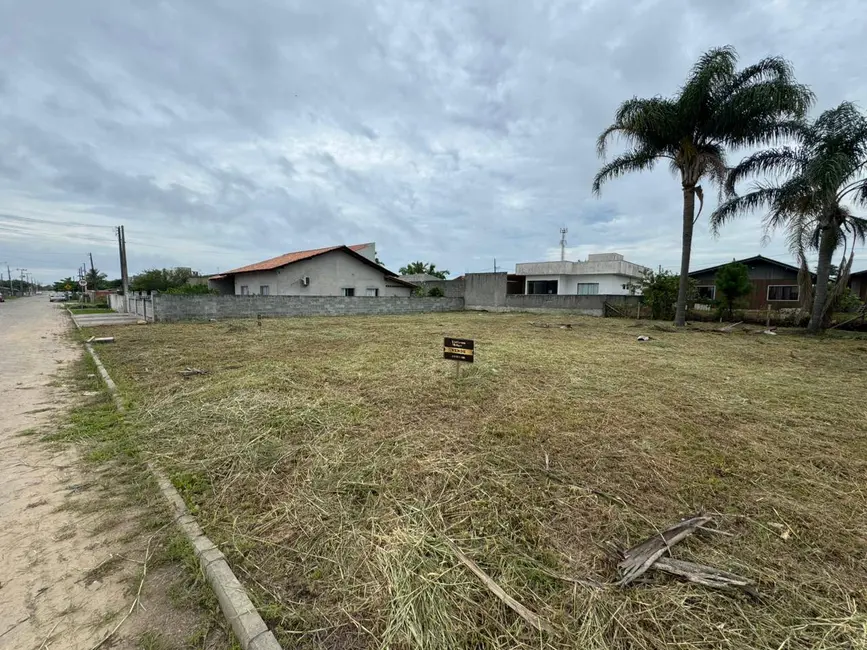 Foto 9 de Terreno / Lote à venda, 325m2 em Balneario Barra Do Sul - SC