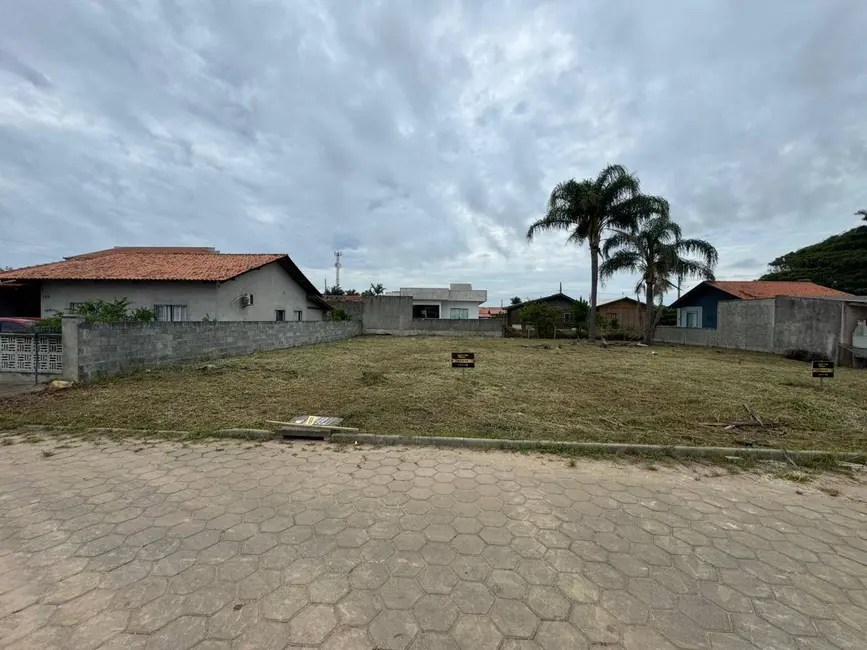 Foto 4 de Terreno / Lote à venda, 325m2 em Balneario Barra Do Sul - SC