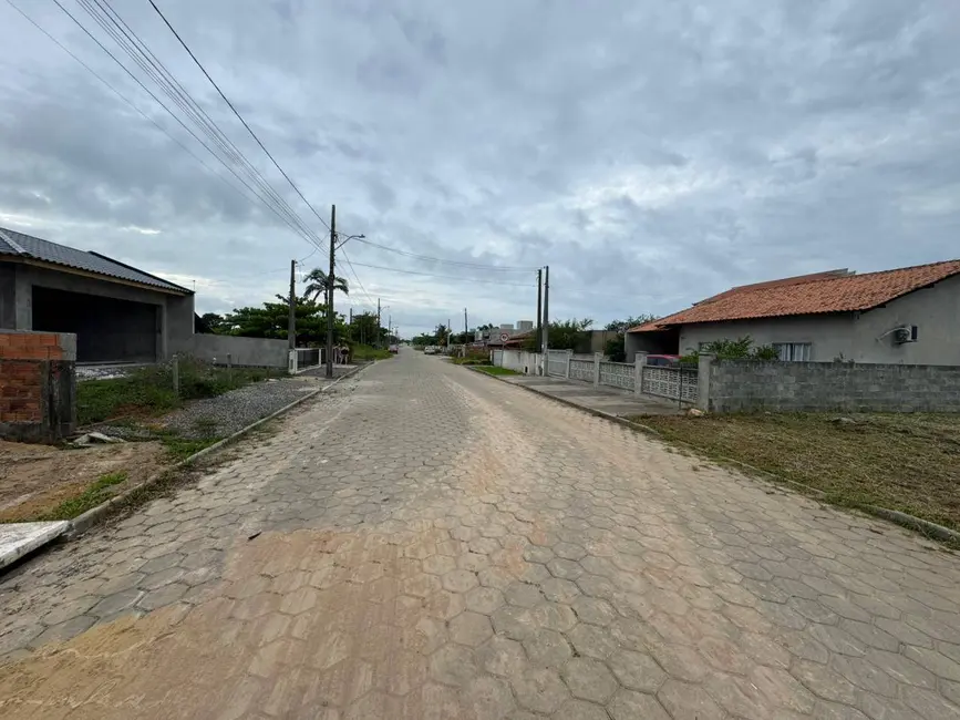Foto 5 de Terreno / Lote à venda, 325m2 em Balneario Barra Do Sul - SC
