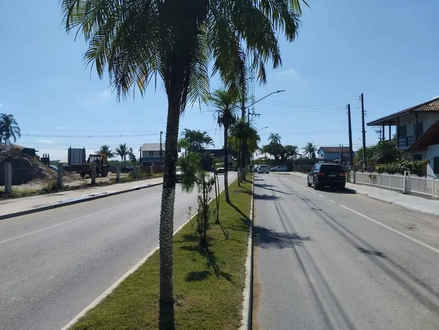 Foto 2 de Casa com 4 quartos à venda, 383m2 em Balneario Barra Do Sul - SC