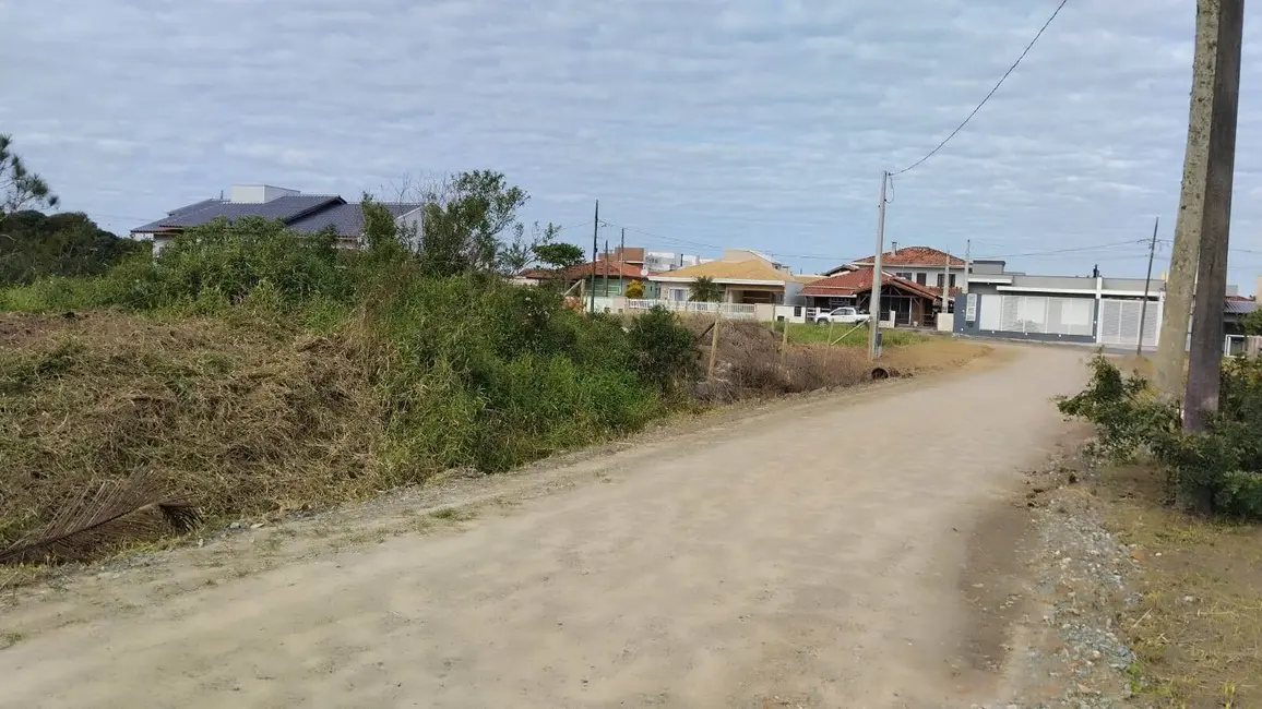 Foto 2 de Terreno / Lote à venda, 600m2 em Balneario Barra Do Sul - SC
