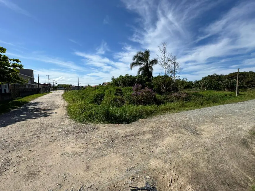 Foto 4 de Terreno / Lote à venda, 450m2 em Balneario Barra Do Sul - SC