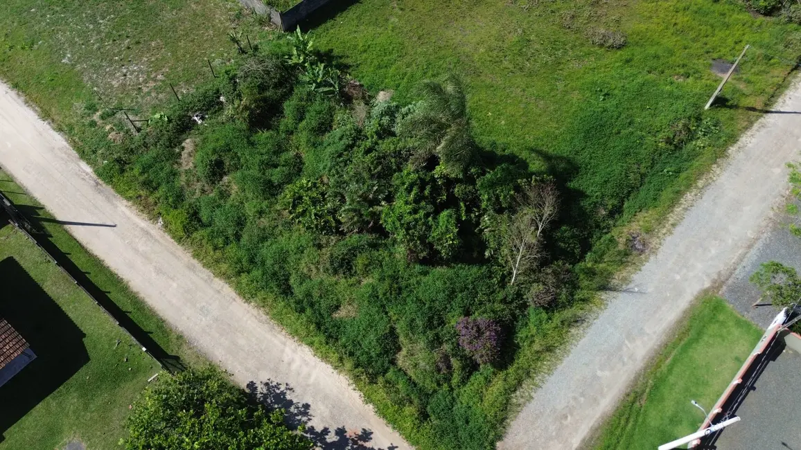 Foto 3 de Terreno / Lote à venda, 450m2 em Balneario Barra Do Sul - SC