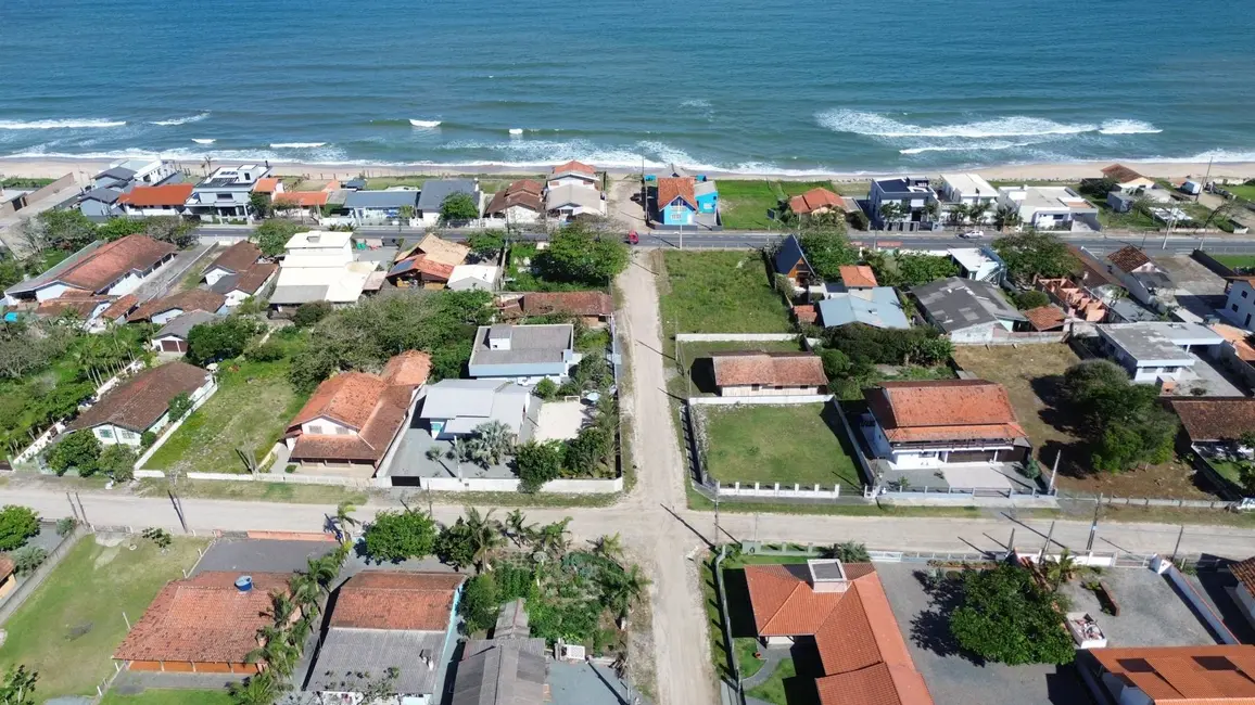 Foto 6 de Terreno / Lote à venda, 450m2 em Balneario Barra Do Sul - SC