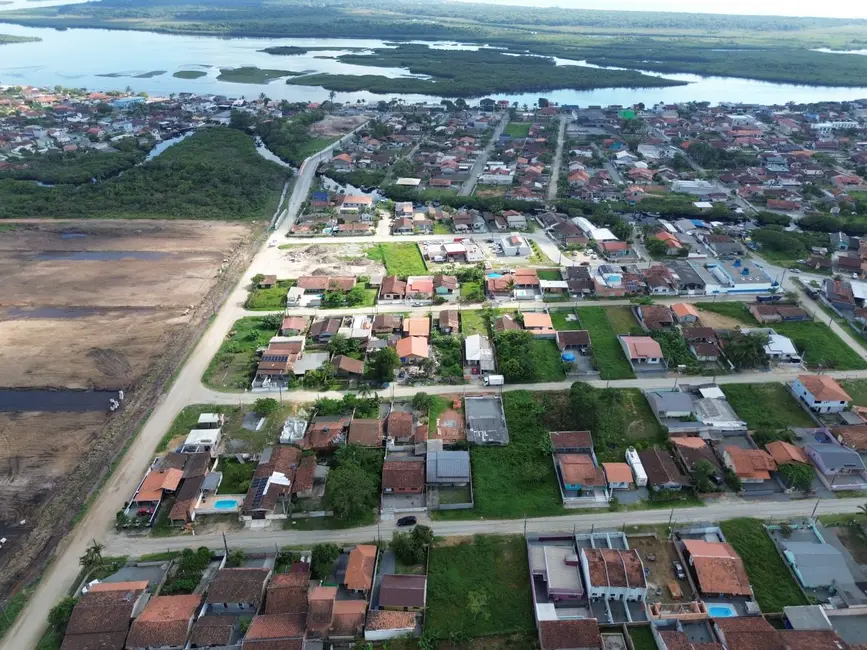 Foto 2 de Casa com 4 quartos à venda, 288m2 em Centro, Balneario Barra Do Sul - SC