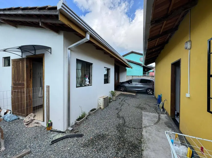 Foto 9 de Casa com 4 quartos à venda, 288m2 em Centro, Balneario Barra Do Sul - SC