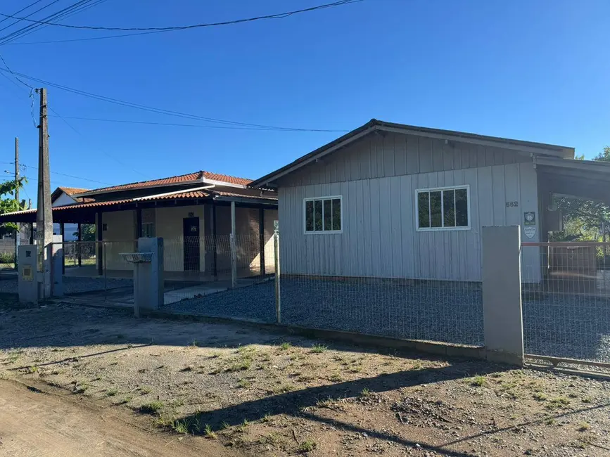 Foto 6 de Casa com 4 quartos à venda, 420m2 em Balneario Barra Do Sul - SC