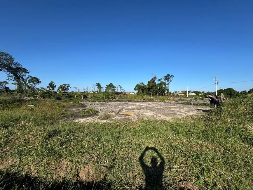 Foto 1 de Terreno / Lote à venda, 234m2 em Balneario Barra Do Sul - SC