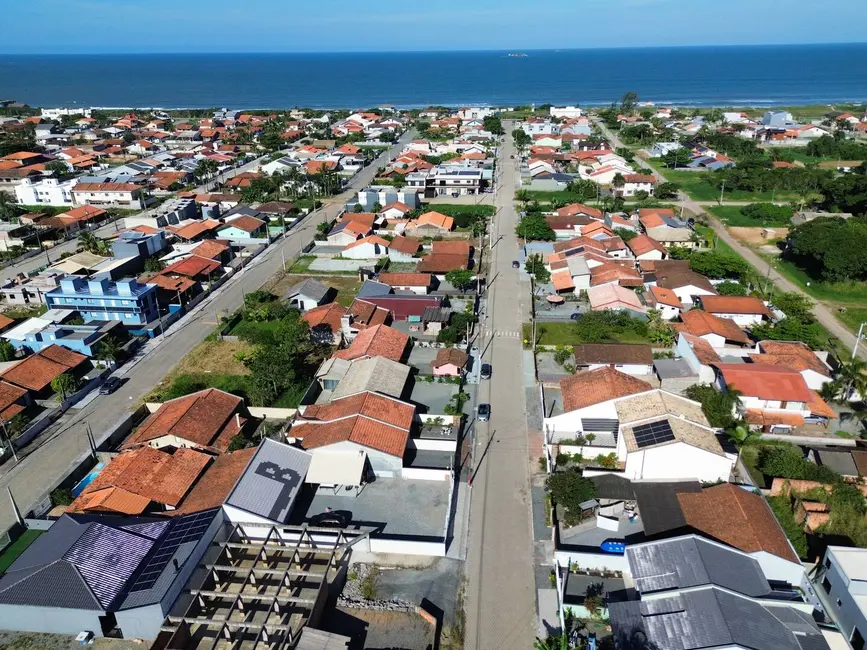 Foto 5 de Terreno / Lote à venda, 325m2 em Balneario Barra Do Sul - SC