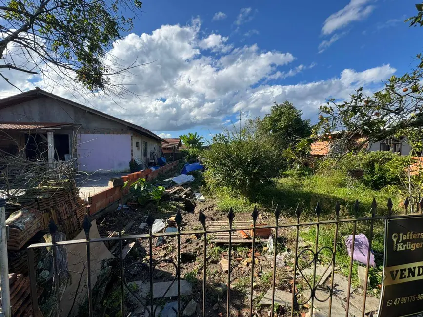 Foto 1 de Terreno / Lote à venda em Centro, Balneario Barra Do Sul - SC