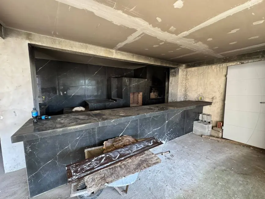 Foto 9 de Casa com 3 quartos à venda, 405m2 em Balneario Barra Do Sul - SC