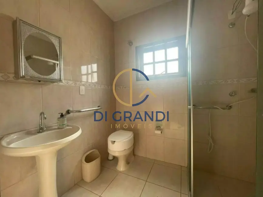 Casa com 3 quartos à venda, 158m2 em Vila Clayton, Valinhos - SP - imagem 8 Foto 8 de Casa com 3 quartos à venda, 158m2 em Vila Clayton, Valinhos - SP