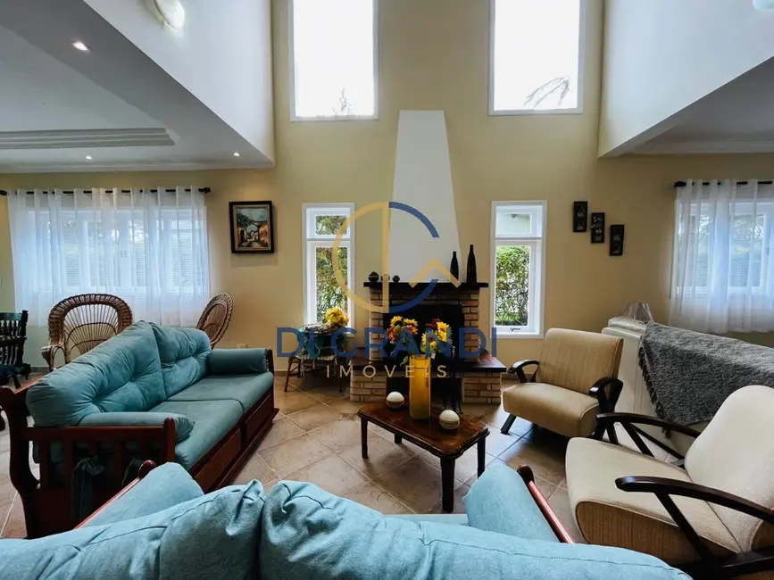 Casa de Condomínio com 5 quartos à venda, 450m2 em Guararema - SP - imagem 8 Foto 8 de Casa de Condomínio com 5 quartos à venda, 450m2 em Guararema - SP