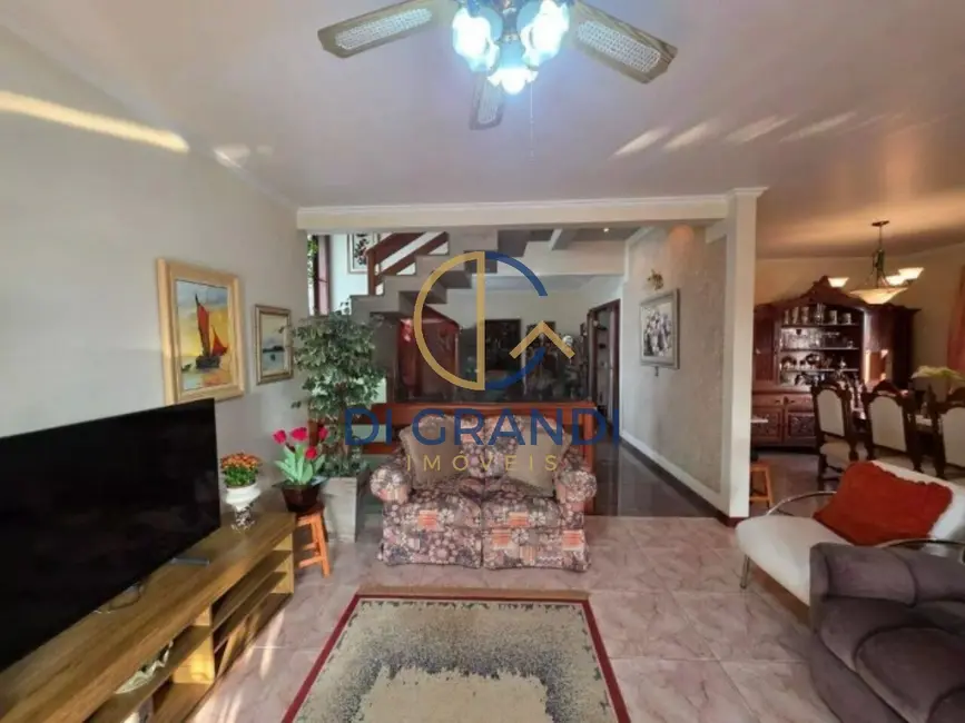 Foto 4 de Casa de Condomínio com 4 quartos à venda, 366m2 em Marambaia, Vinhedo - SP