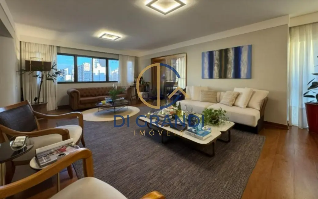 Apartamento com 3 quartos à venda, 199m2 em Cambuí, Campinas - SP - imagem 4 Foto 4 de Apartamento com 3 quartos à venda, 199m2 em Cambuí, Campinas - SP