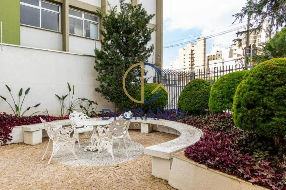 Foto 2 de Apartamento com 2 quartos à venda, 74m2 em Cambuí, Campinas - SP