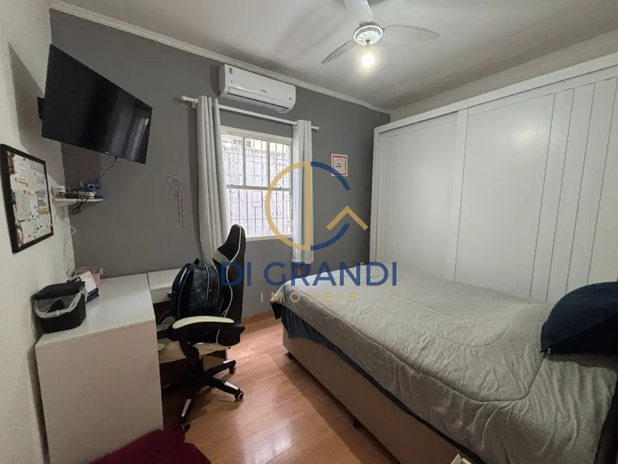 Foto 6 de Casa com 3 quartos à venda, 145m2 em Jardim García, Campinas - SP