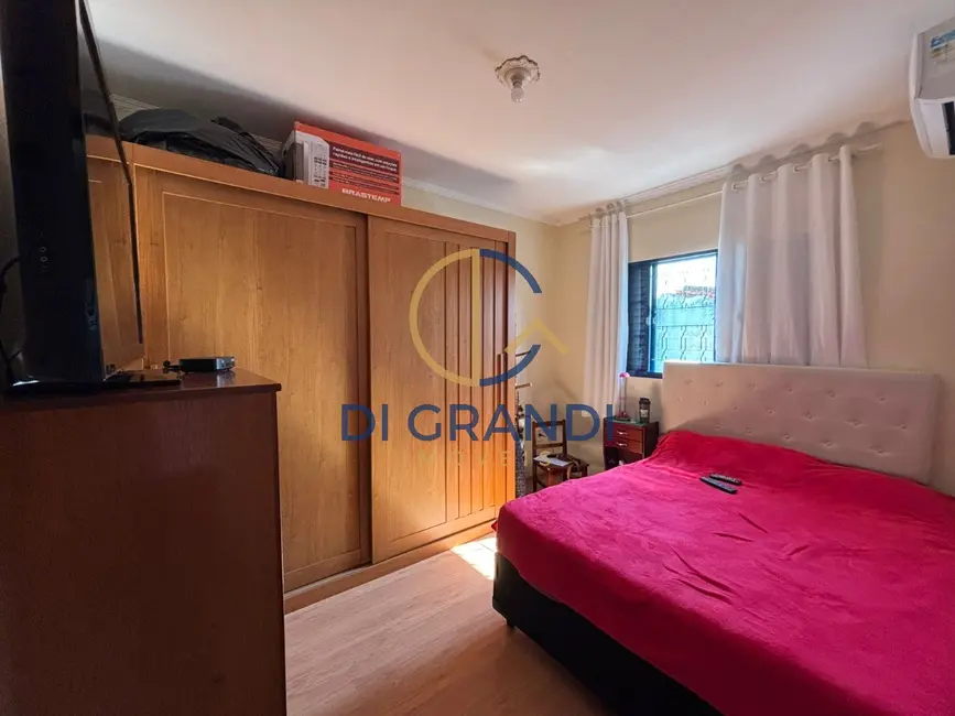 Foto 9 de Casa com 3 quartos à venda, 145m2 em Jardim García, Campinas - SP