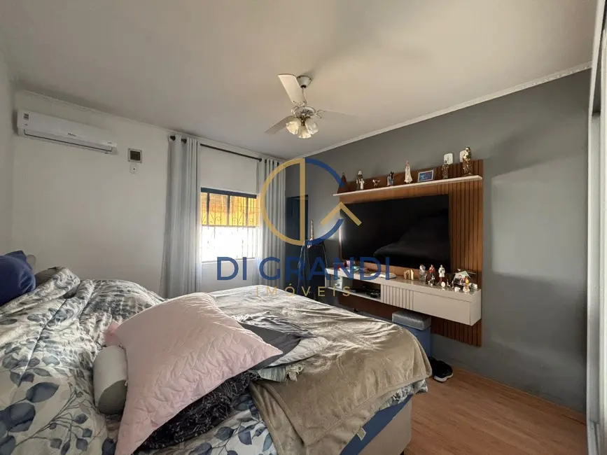 Foto 4 de Casa com 3 quartos à venda, 145m2 em Jardim García, Campinas - SP