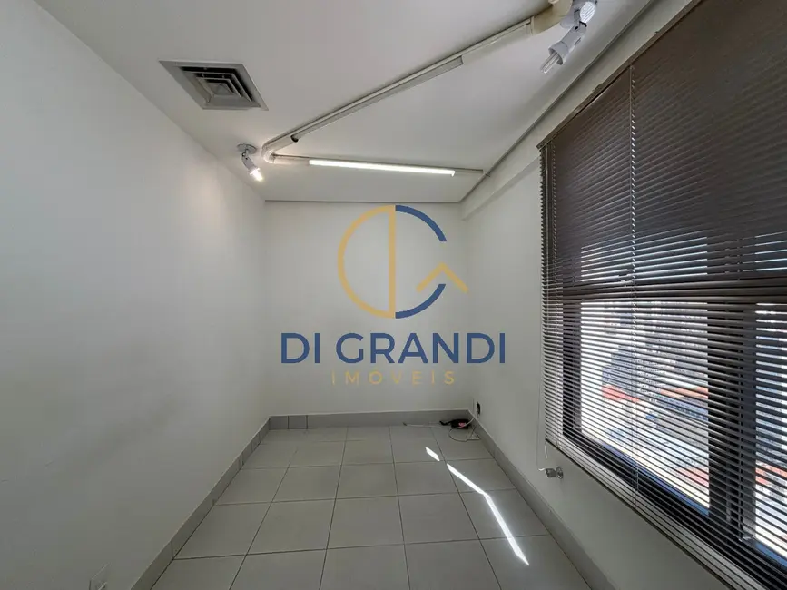 Sala Comercial à venda e para alugar, 35m2 em Centro, Campinas - SP - imagem 3 Foto 3 de Sala Comercial à venda e para alugar, 35m2 em Centro, Campinas - SP