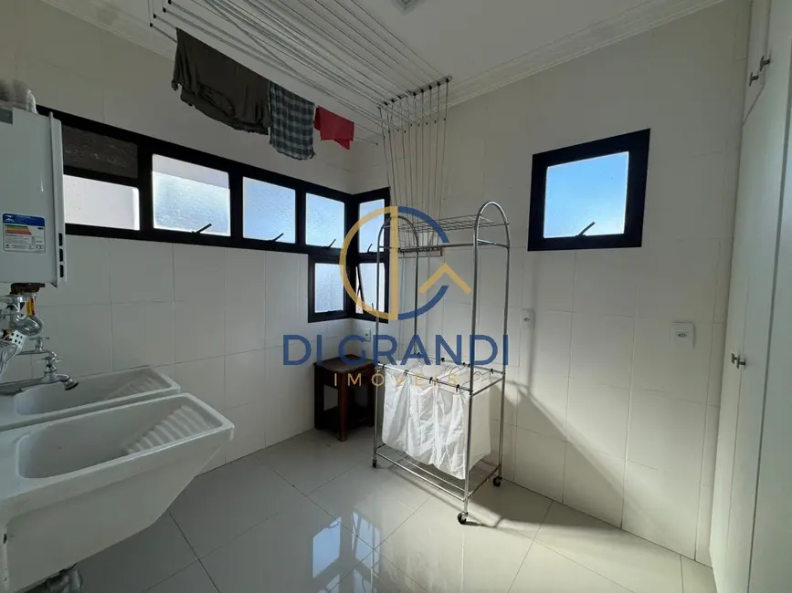 Apartamento com 4 quartos à venda, 230m2 em Cambuí, Campinas - SP - imagem 3 Foto 3 de Apartamento com 4 quartos à venda, 230m2 em Cambuí, Campinas - SP