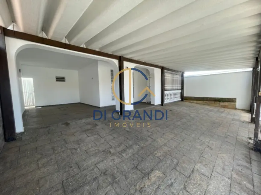 Casa com 2 quartos para alugar, 224m2 em Taquaral, Campinas - SP - imagem 1 Foto 1 de Casa com 2 quartos para alugar, 224m2 em Taquaral, Campinas - SP