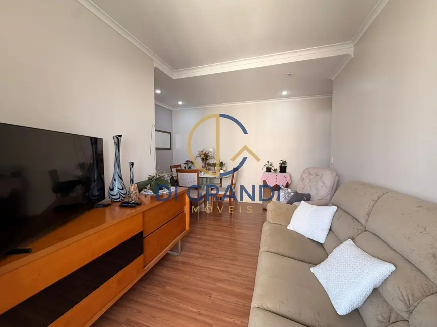Apartamento com 3 quartos à venda, 73m2 em Vila Marieta, Campinas - SP - imagem 2 Foto 2 de Apartamento com 3 quartos à venda, 73m2 em Vila Marieta, Campinas - SP