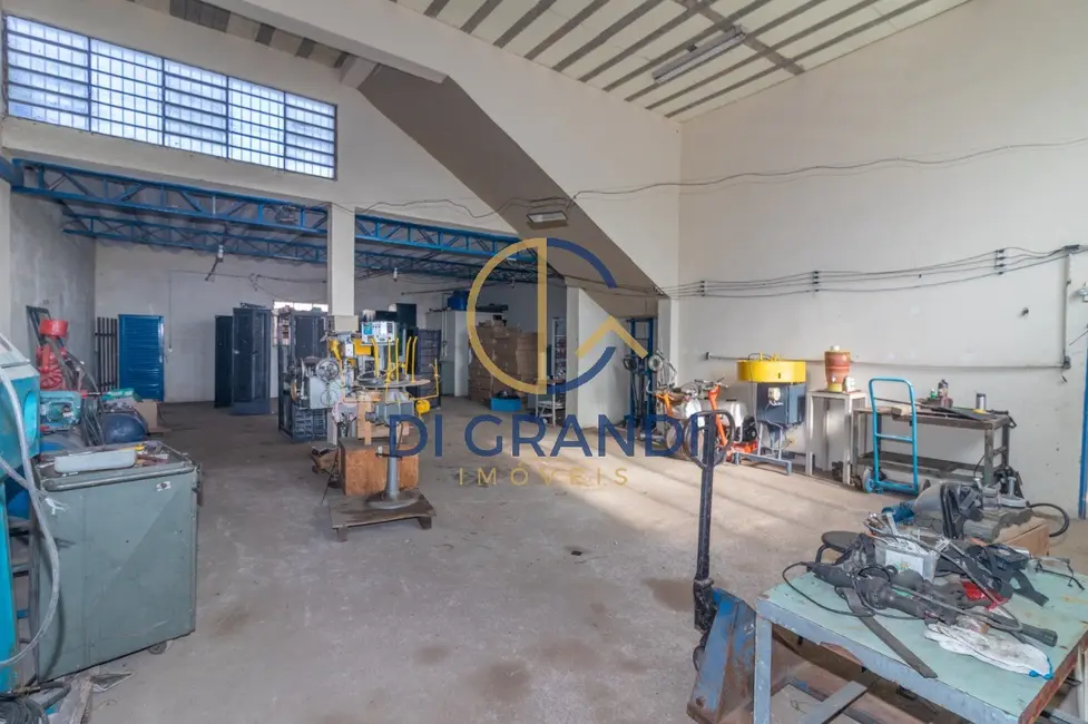 Foto 4 de Armazém / Galpão à venda, 250m2 em Parque Jambeiro, Campinas - SP