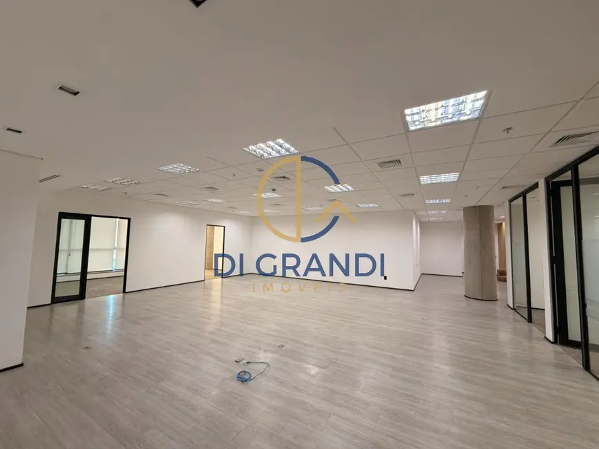 Foto 5 de Sala Comercial para alugar, 212m2 em Cambuí, Campinas - SP