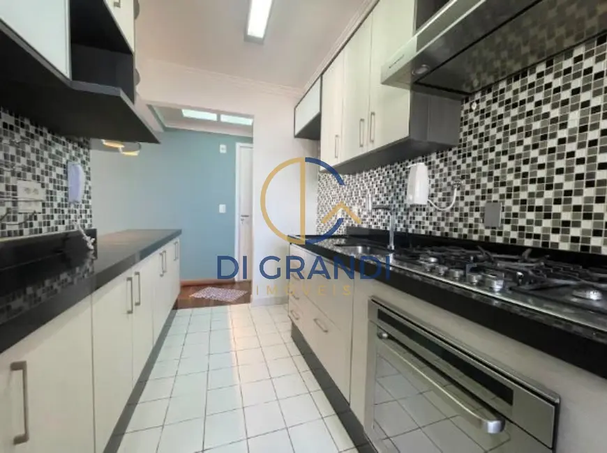 Apartamento com 3 quartos para alugar, 75m2 em Loteamento Chácara Prado, Campinas - SP - imagem 6 Foto 6 de Apartamento com 3 quartos para alugar, 75m2 em Loteamento Chácara Prado, Campinas - SP